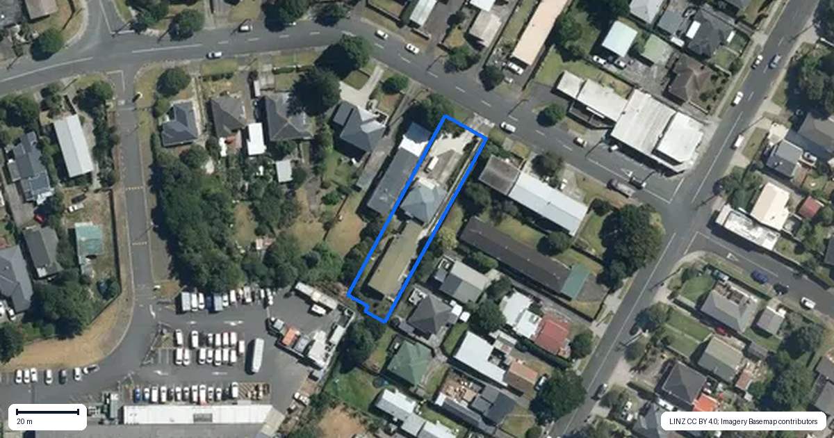Property context map for 2/4 Leonard Road, Mount Wellington, Auckland
