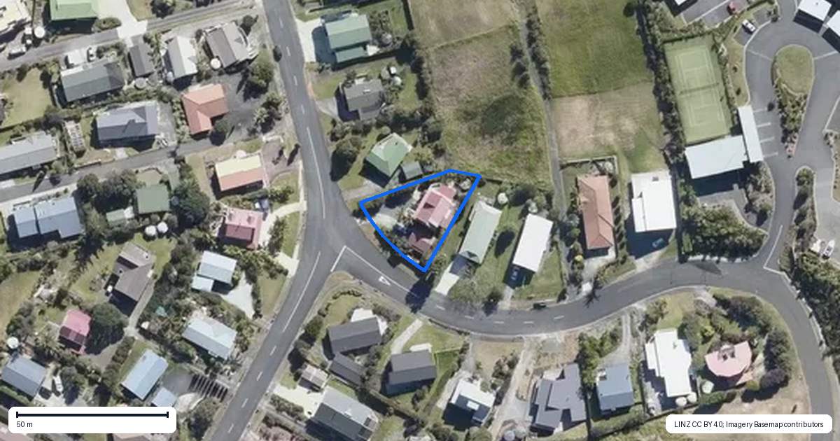 Property context map for 44 Stratford Drive, Cable Bay