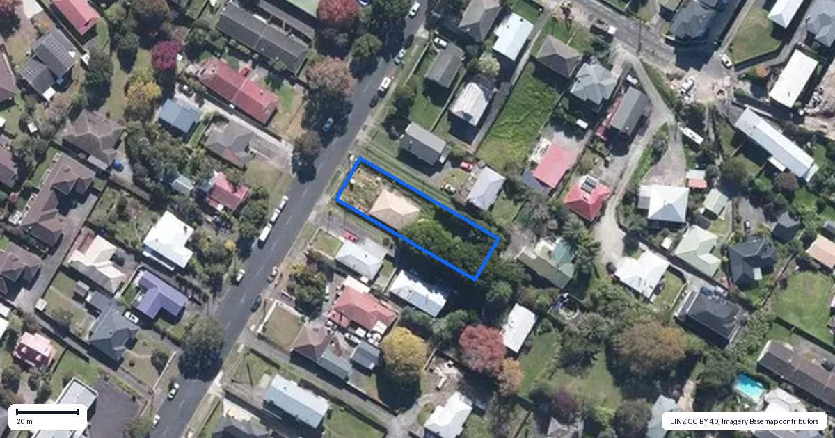 Property context map for 19 McLeod Road, Henderson, Auckland
