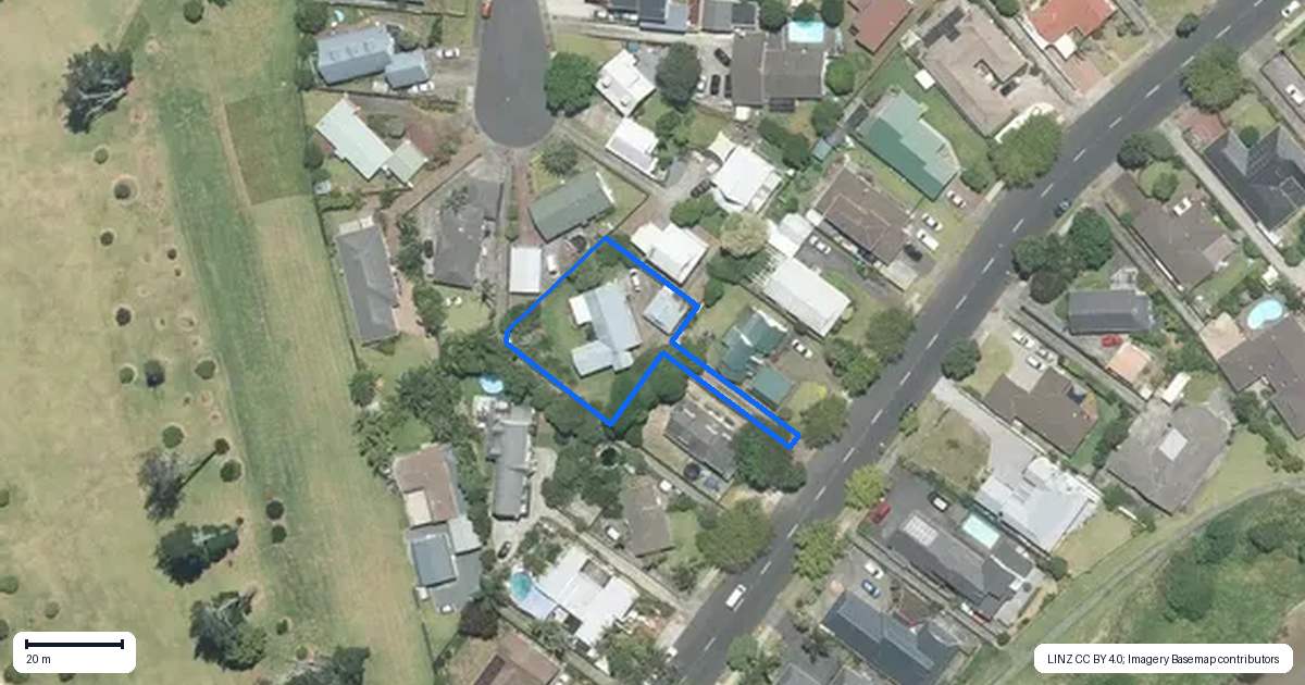 Property context map for 77 Carnoustie Drive, Wattle Downs, Auckland