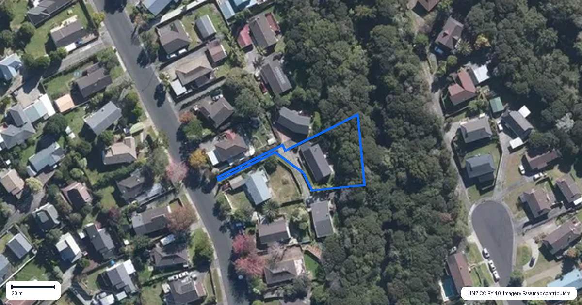Property context map for 61 Lynn Road, Bayview, Auckland