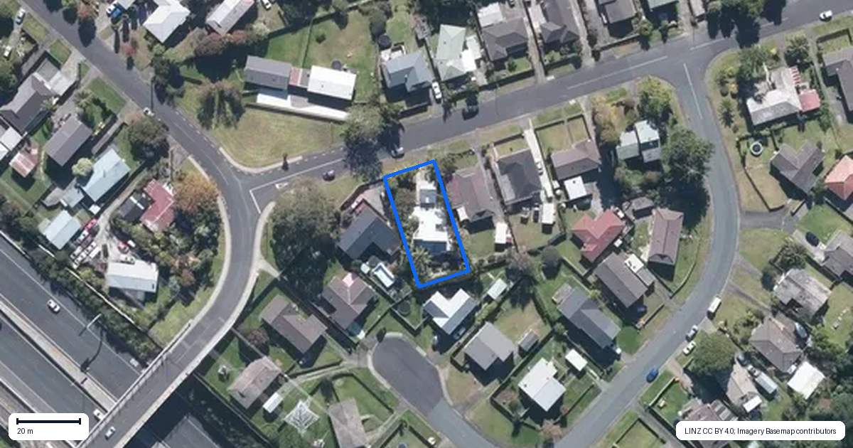 Property context map for 4 Taitapu Street, Massey, Auckland