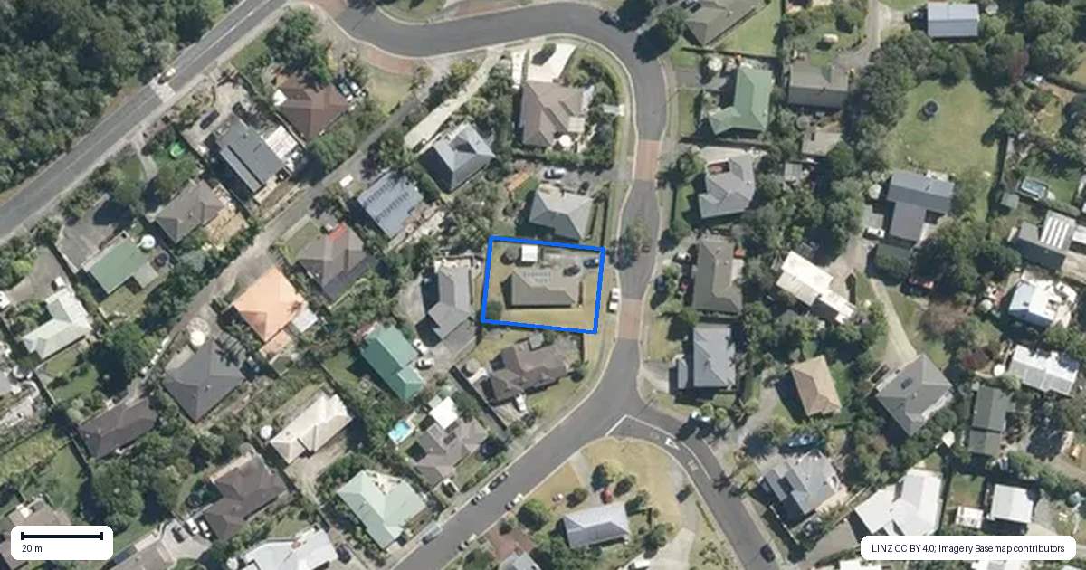 Property context map for 20 Coastal Heights, Stillwater, Silverdale
