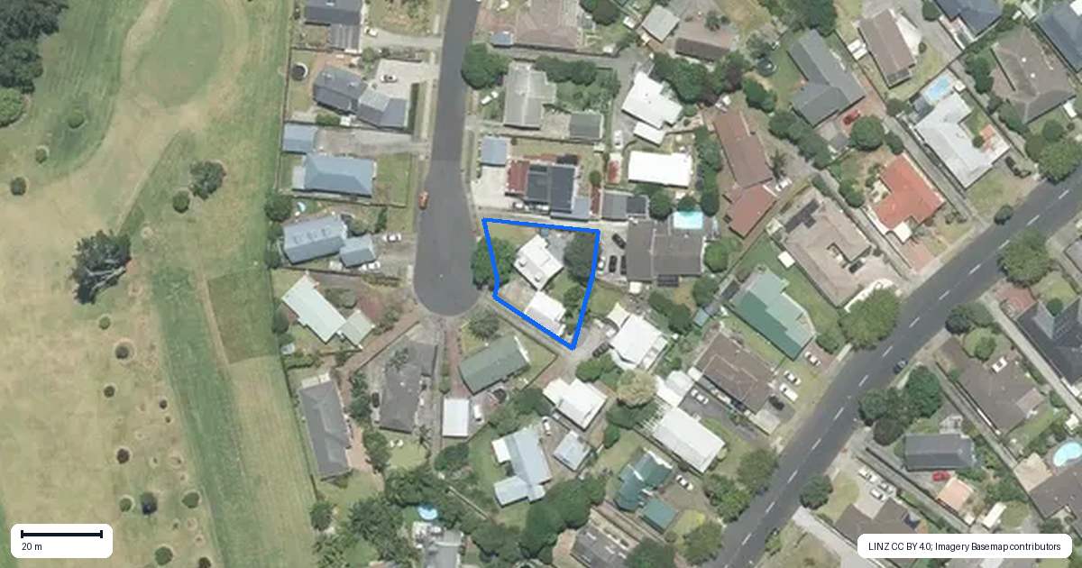 Property context map for 38 Pinehurst Place, Wattle Downs, Auckland