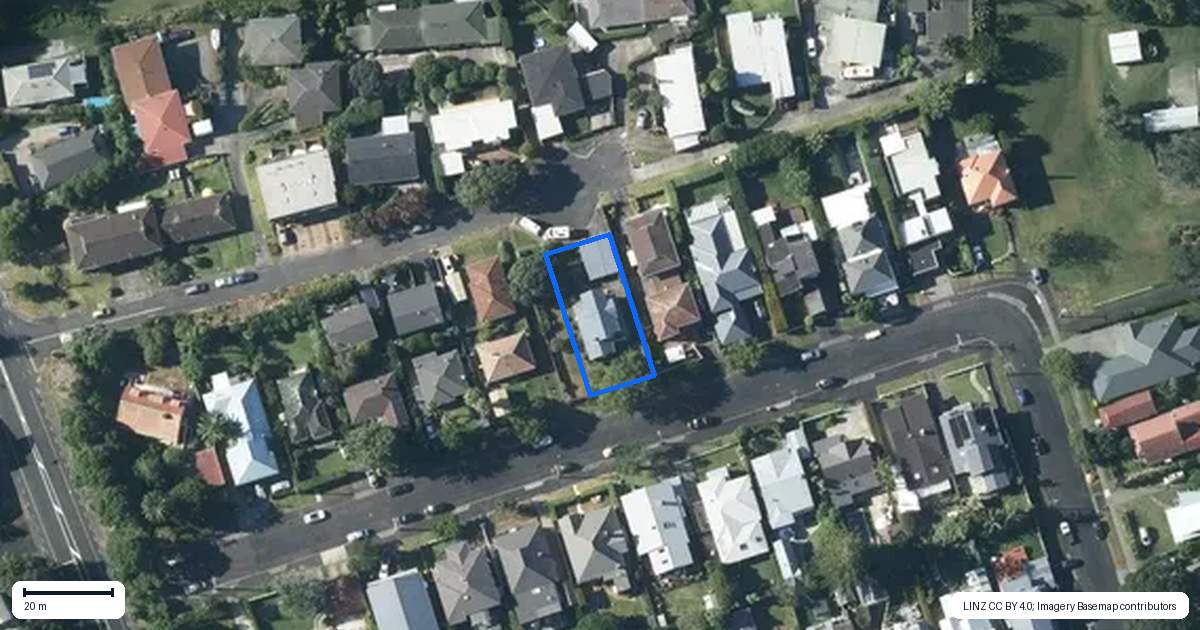 Property context map for 22 Empire Road, Devonport, Auckland