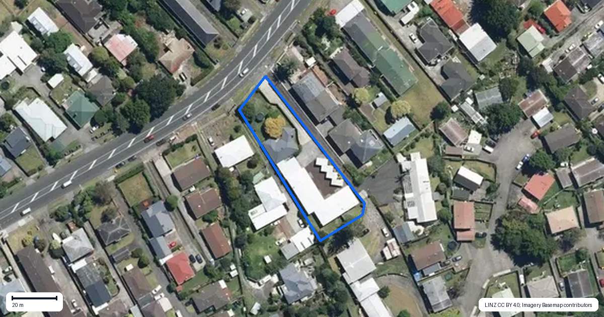 Property context map for 1/104 Titirangi Road, New Lynn, Auckland