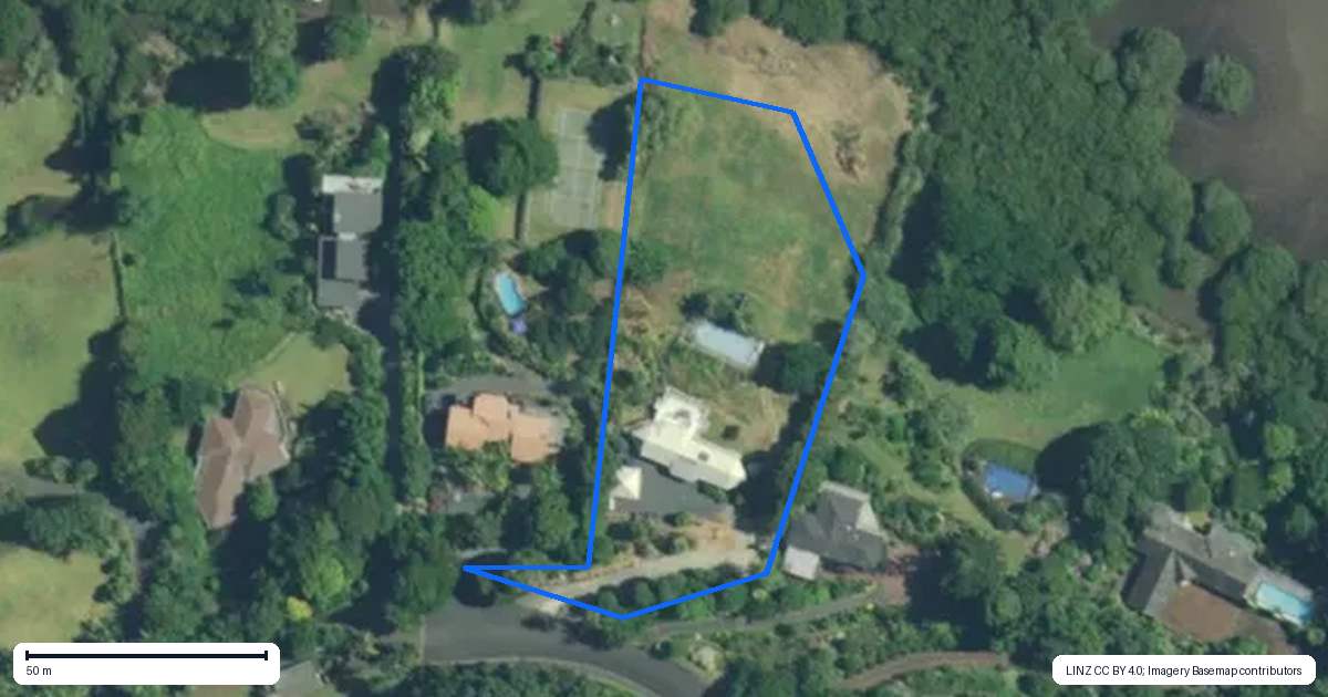 Property context map for 11 The Lookout, Kerikeri