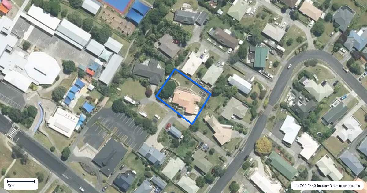 Property context map for 17 Charlotte Street, Stanmore Bay, Whangaparaoa