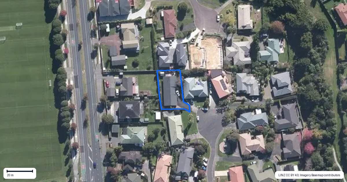 Property context map for 12 Wentworth Park, Albany, Auckland