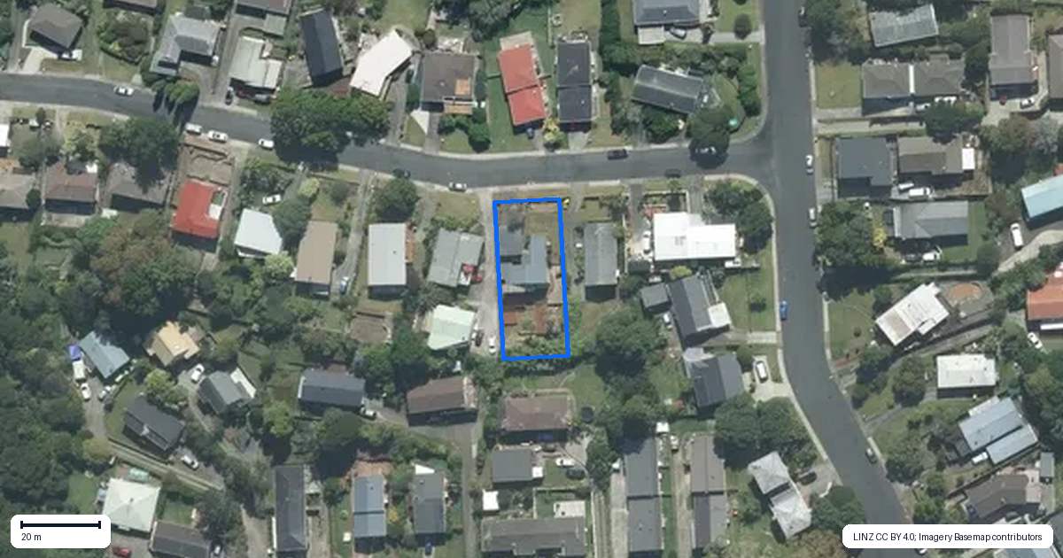 Property context map for 6 Finn Place, Totara Vale, Auckland