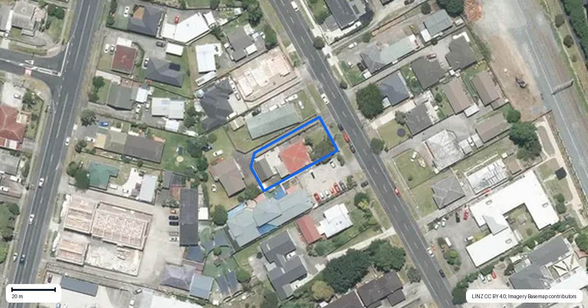 Property context map for 17 Kenderdine Road, Papatoetoe, Auckland
