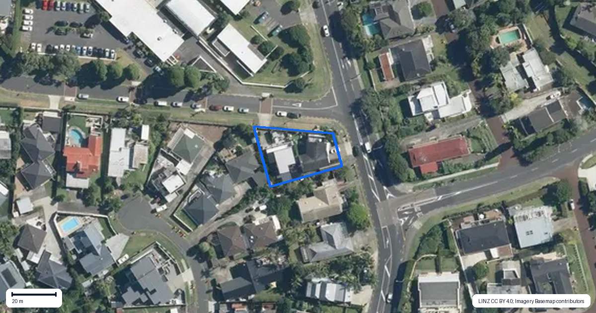 Property context map for 2 Compass Point Way, Half Moon Bay, Auckland