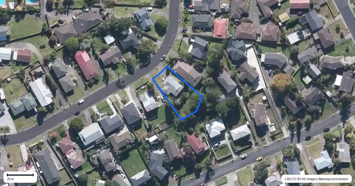 Property context map for 7 Jenelin Road, Glendene, Auckland