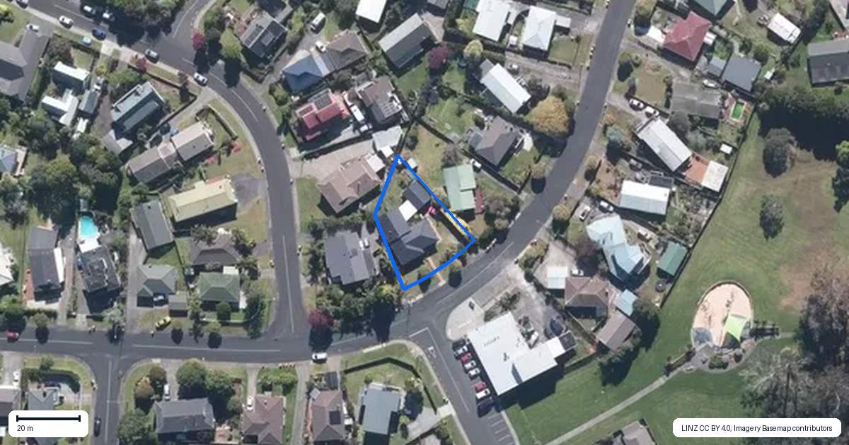 Property context map for 32 Kirby Street, Glendene, Auckland