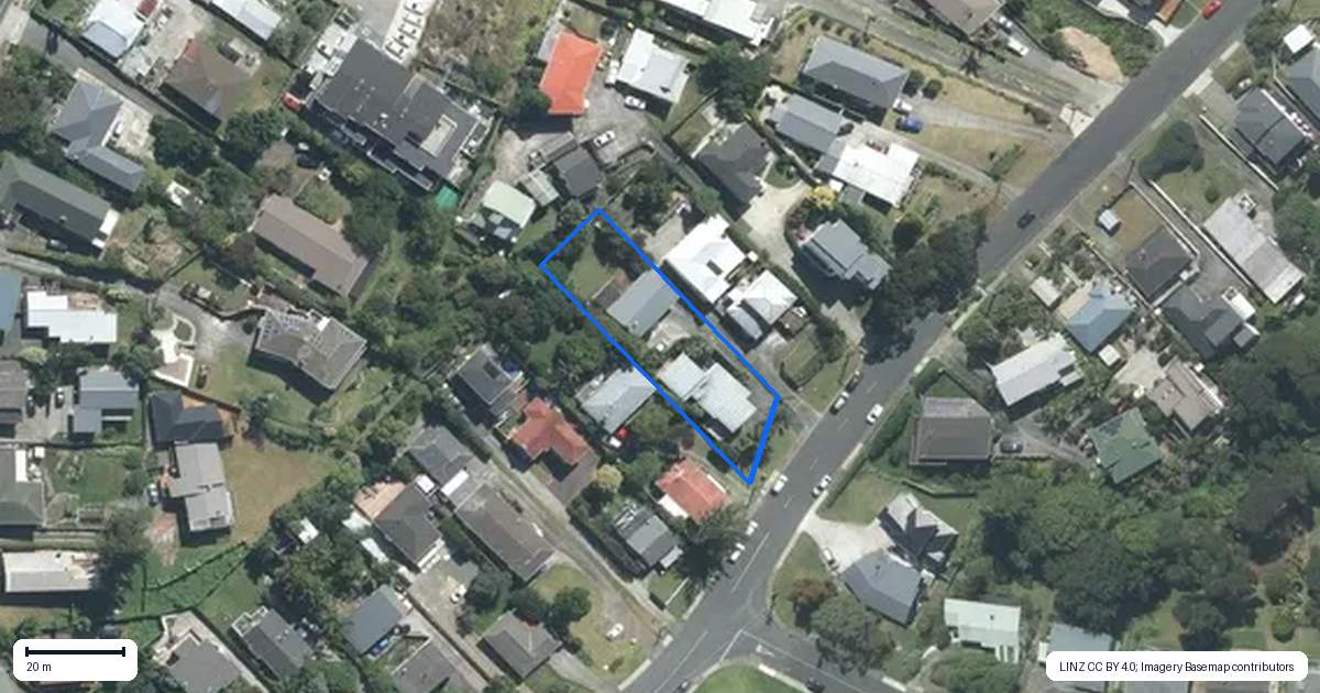 Property context map for 18A Hogans Road, Glenfield, Auckland