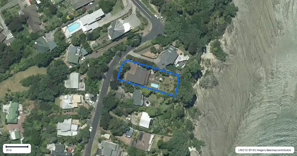 Property context map for 4 Okewa Road, Titirangi, Auckland