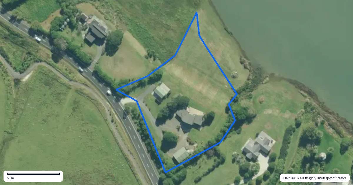 Property context map for 585 Cove Road, Waipu