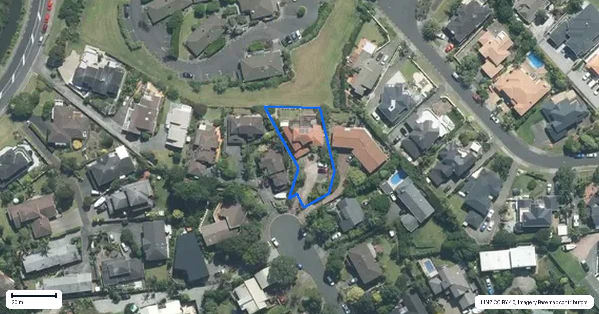 Property context map for 45 Waiau Street, Torbay, Auckland