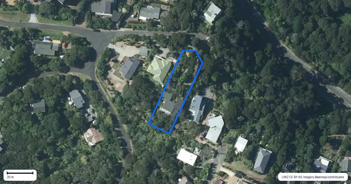 Property context map for 33 Tawa Street, Oneroa, Waiheke Island