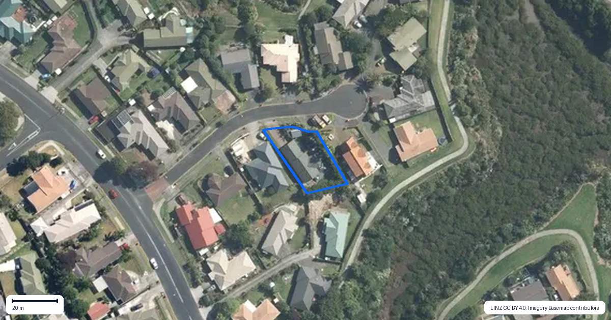 Property context map for 7 Robina Court, Burswood, Auckland