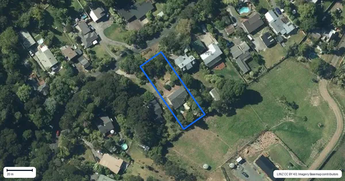 Property context map for 22 Opanuku Road, Henderson Valley, Auckland