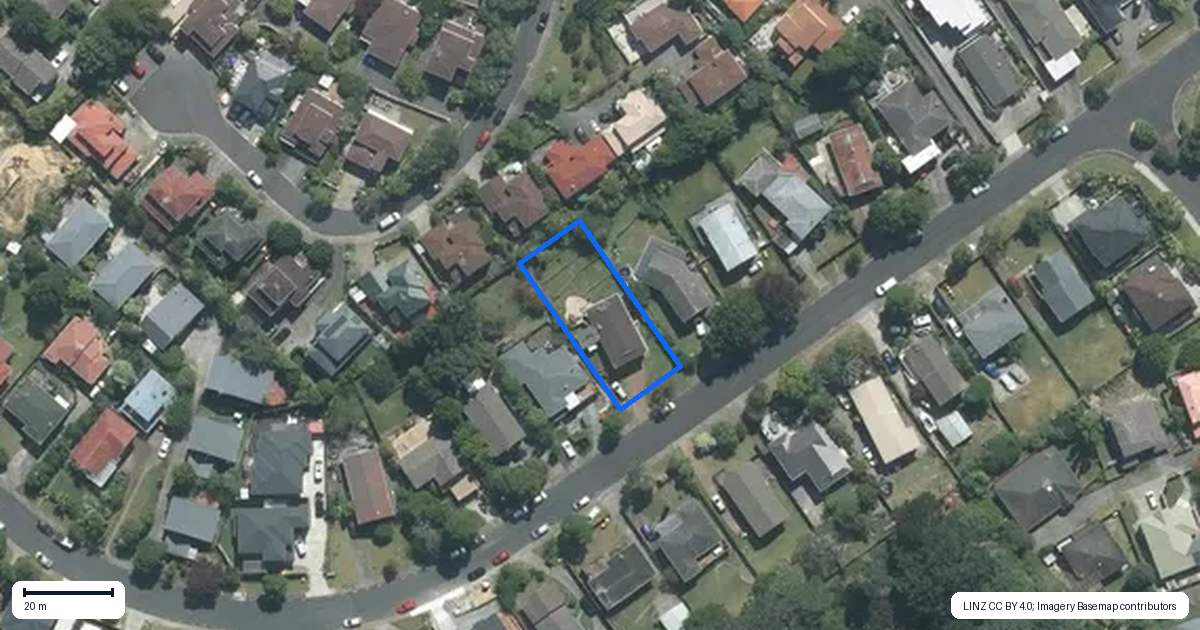 Property context map for 32 Lavery Place, Sunnynook, Auckland