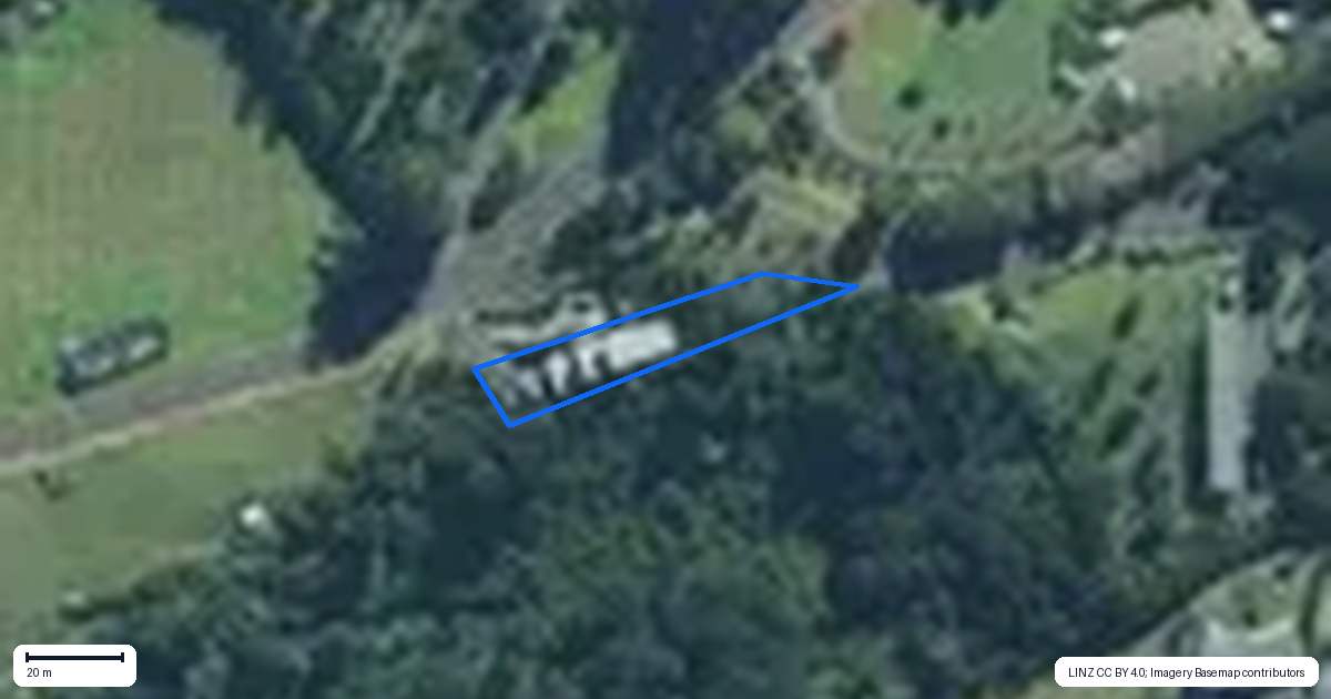 Property context map for 30 Otamarua Road, Russell