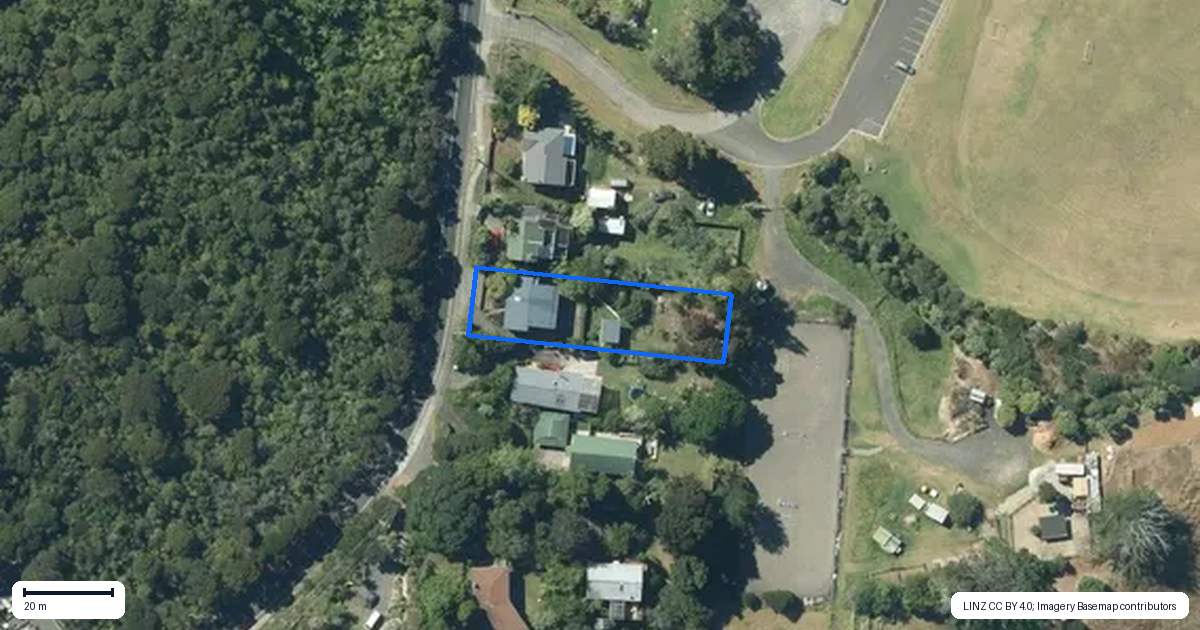 Property context map for 442 Huia Road, Laingholm, Auckland