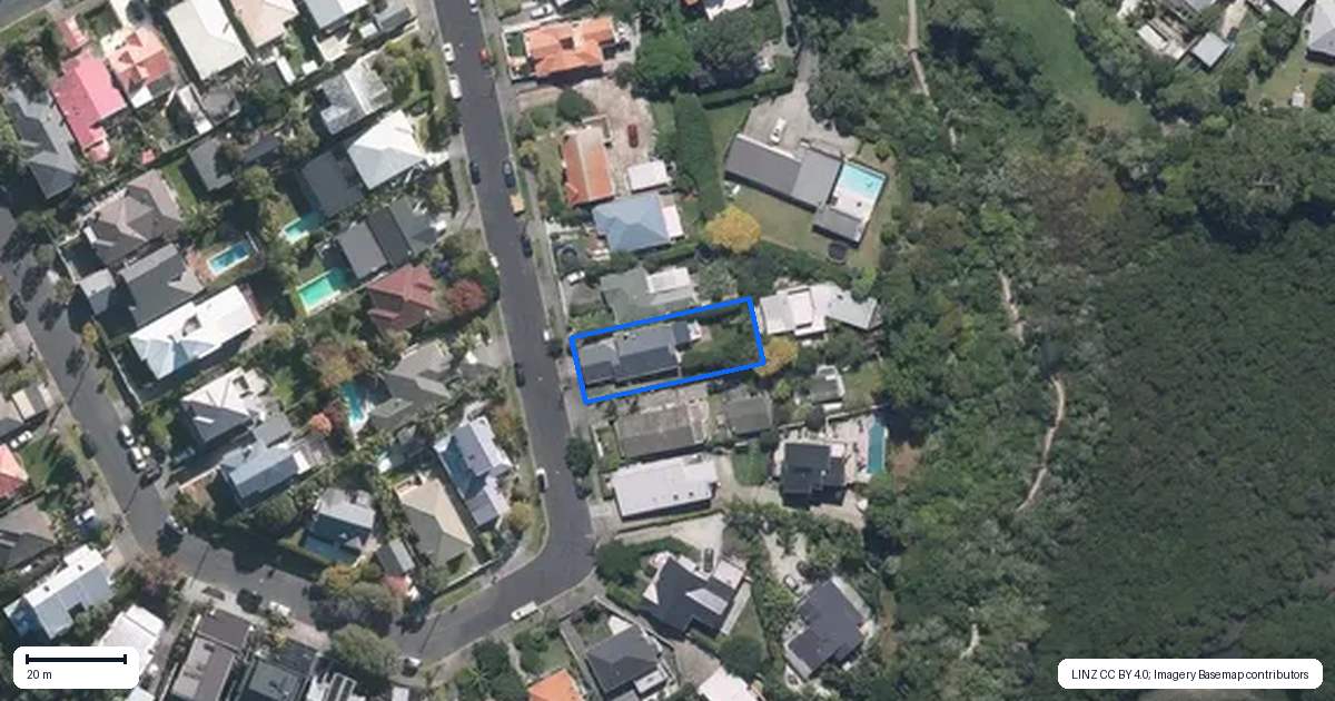 Property context map for 14 Sunny Brae Crescent, Westmere, Auckland