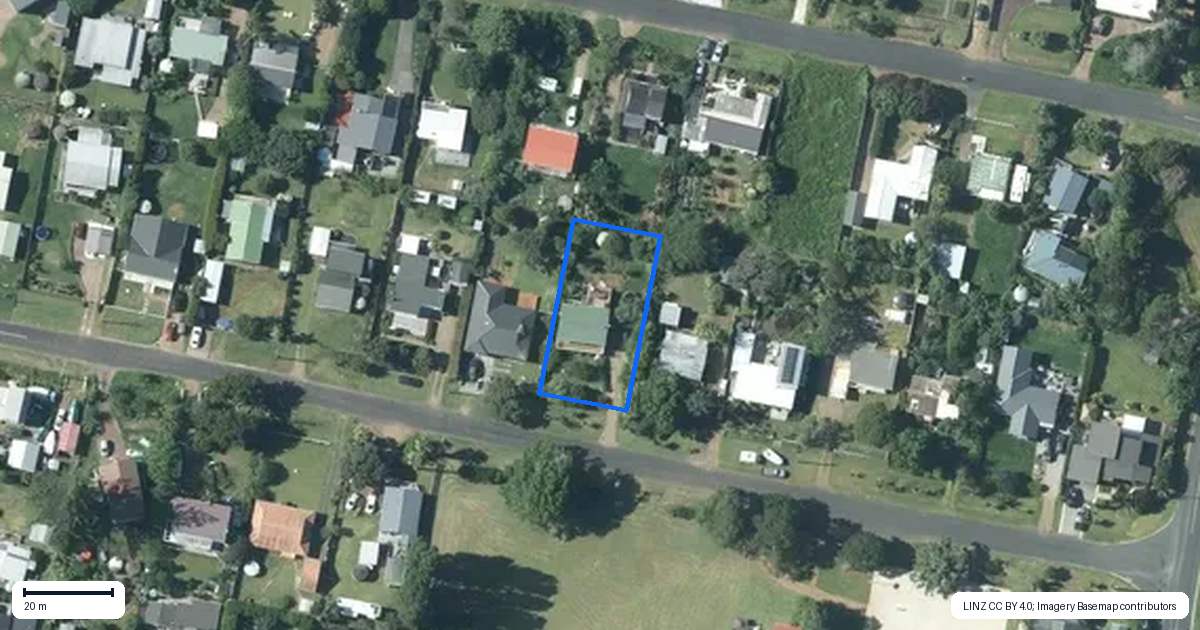 Property context map for 28 Nikau Road, Oneroa, Waiheke Island