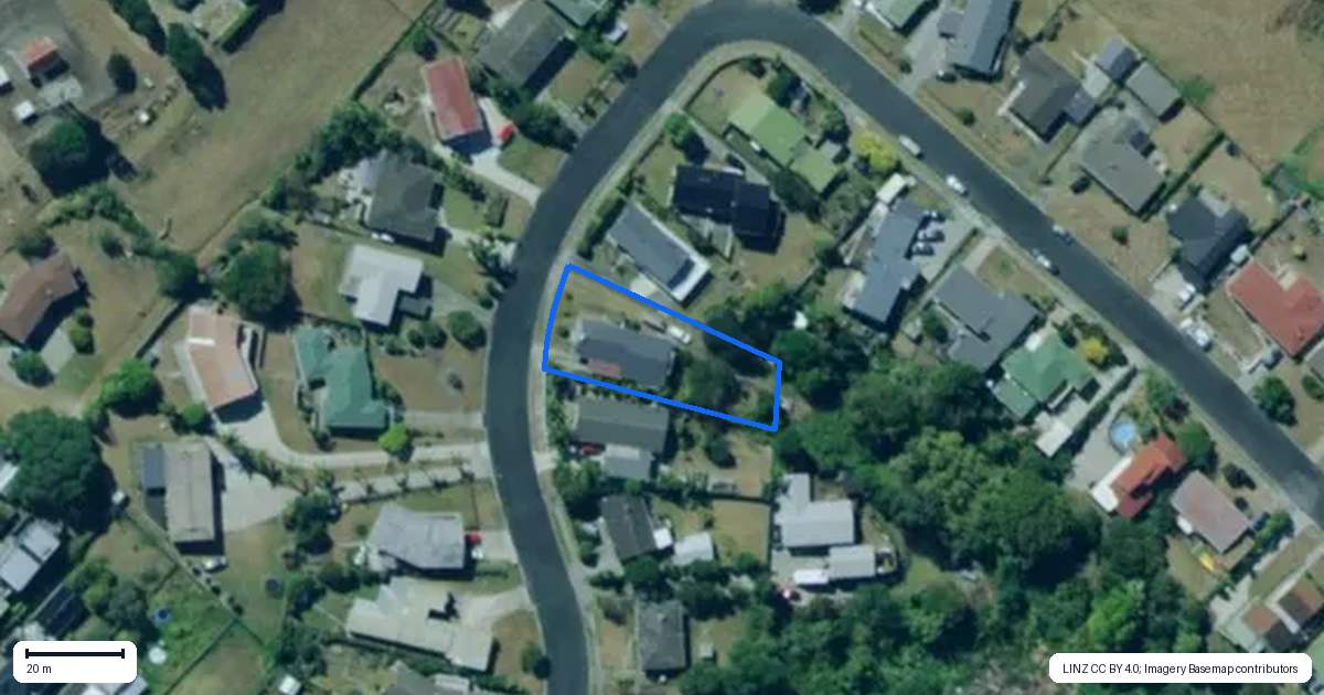 Property context map for 13 Cobham Avenue, Dargaville