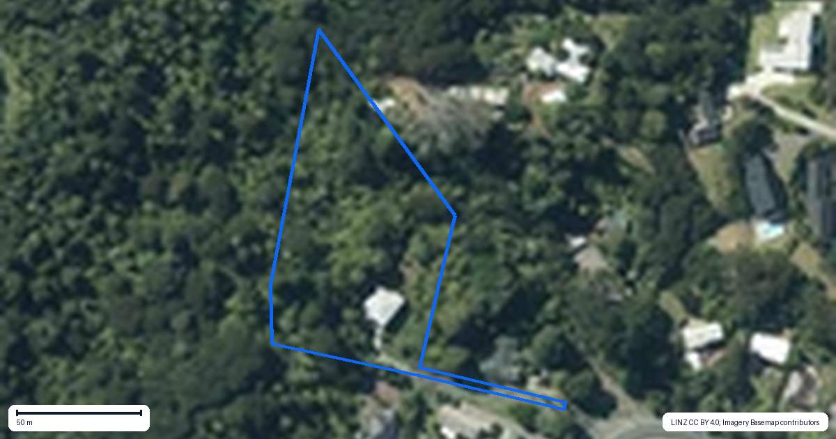 Property context map for 373 Huia Road, Titirangi, Auckland
