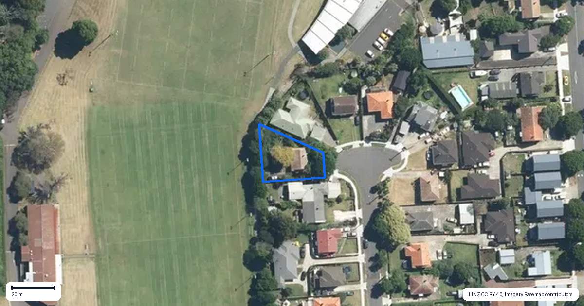 Property context map for 13 Hull Place, Onehunga, Auckland