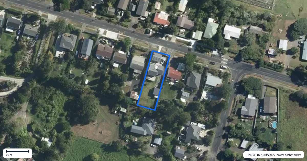 Property context map for 70 McEntee Road, Waitakere, Auckland