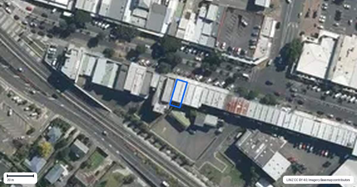 Property context map for 43 Queens Road, Panmure, Auckland