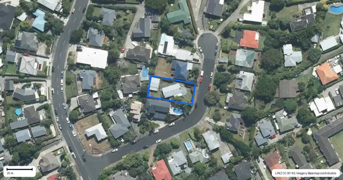 Property context map for 18 Webb Place, Forrest Hill, Auckland