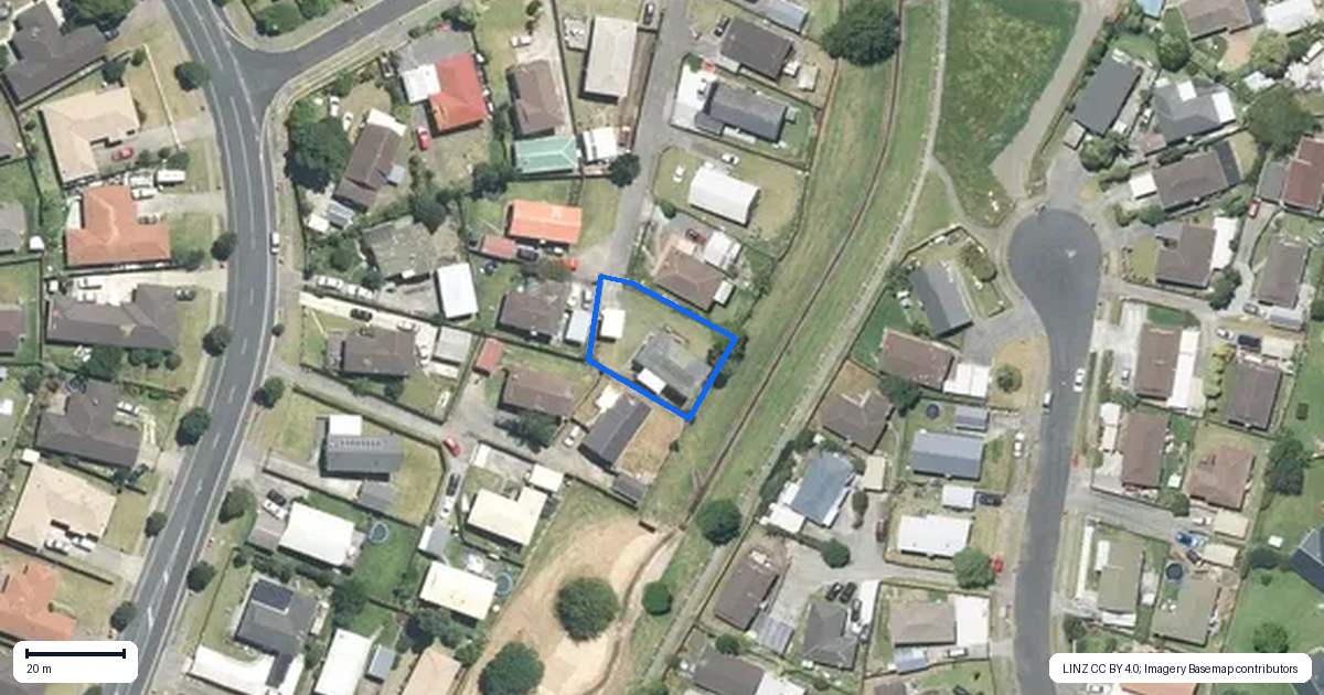 Property context map for 11 Janese Place, Weymouth, Auckland