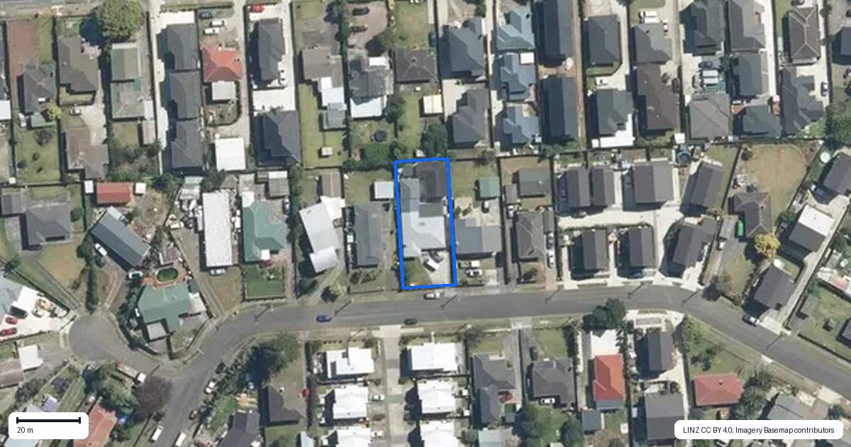 Property context map for 16 Farnborough Crescent, Mangere, Auckland