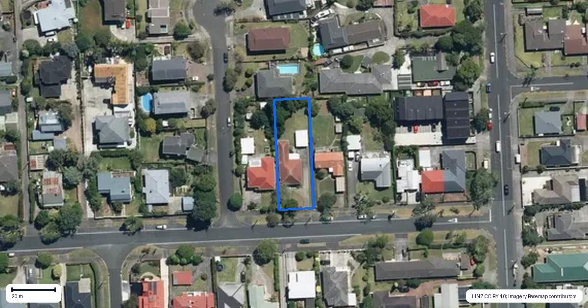 Property context map for 7 Puketea Street, Blockhouse Bay, Auckland