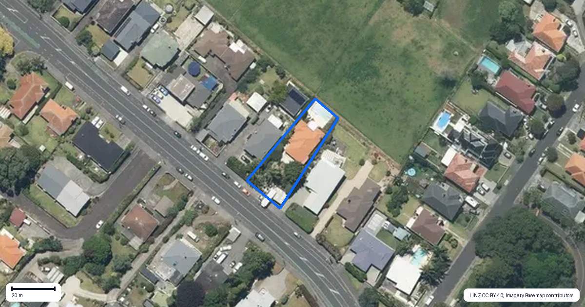 Property context map for 82 Mount Albert Road, Mount Albert, Auckland