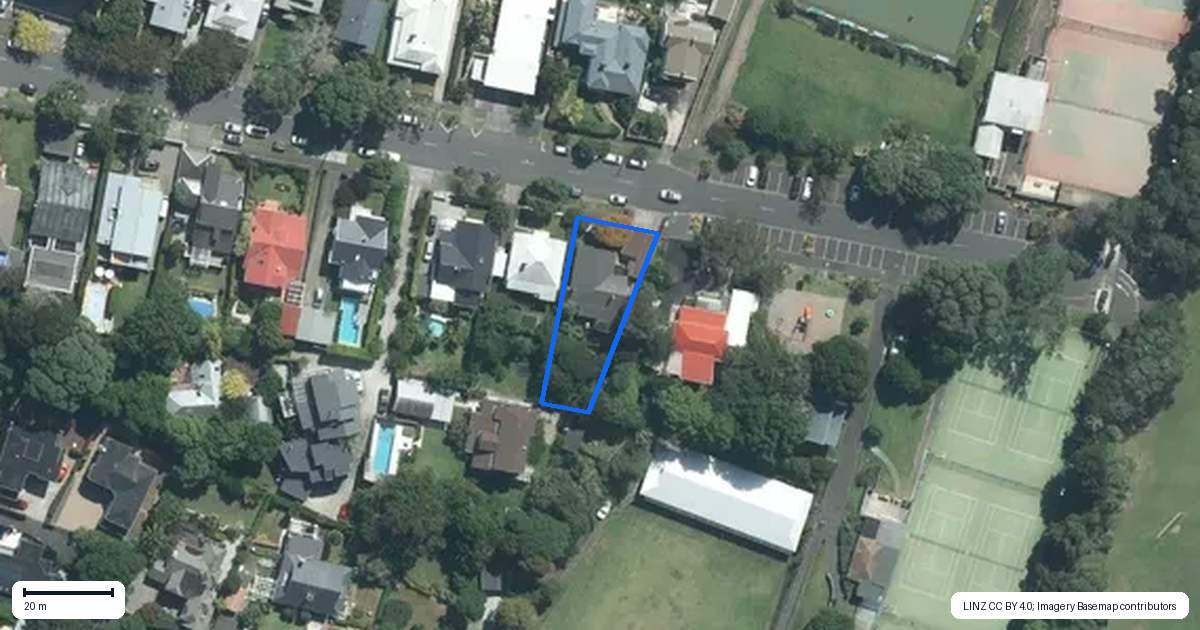 Property context map for 23 Poronui Street, Mount Eden, Auckland