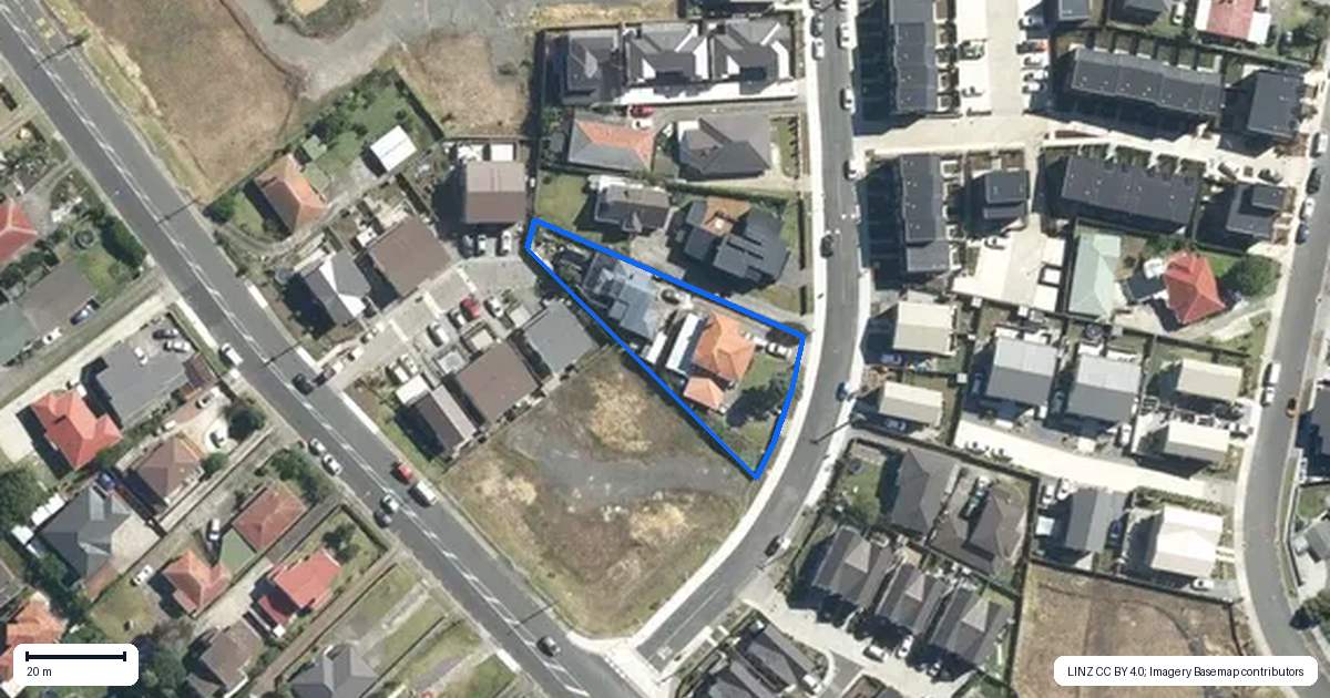 Property context map for 4 Playfair Road, Mount Roskill, Auckland