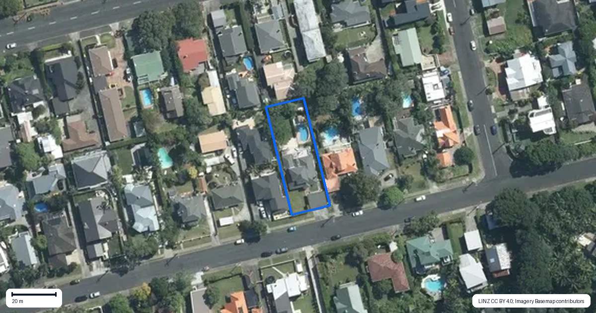 Property context map for 34 Norwood Road, Bayswater, Auckland