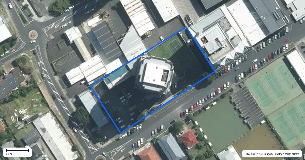 Property context map for 504/9-17 Byron Avenue, Takapuna, Auckland