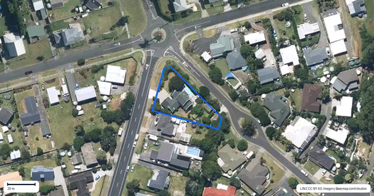 Property context map for 67 Shelly Bay Road, Beachlands, Auckland