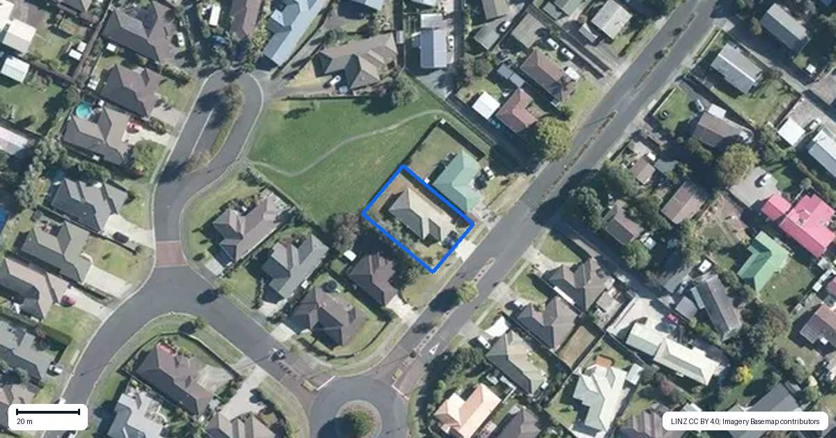 Property context map for 38 Riverside Drive, Waiuku