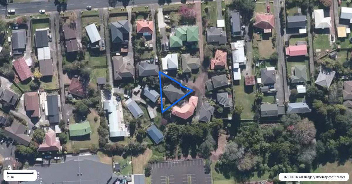 Property context map for 17C Tirimoana Road, Te Atatu South, Auckland