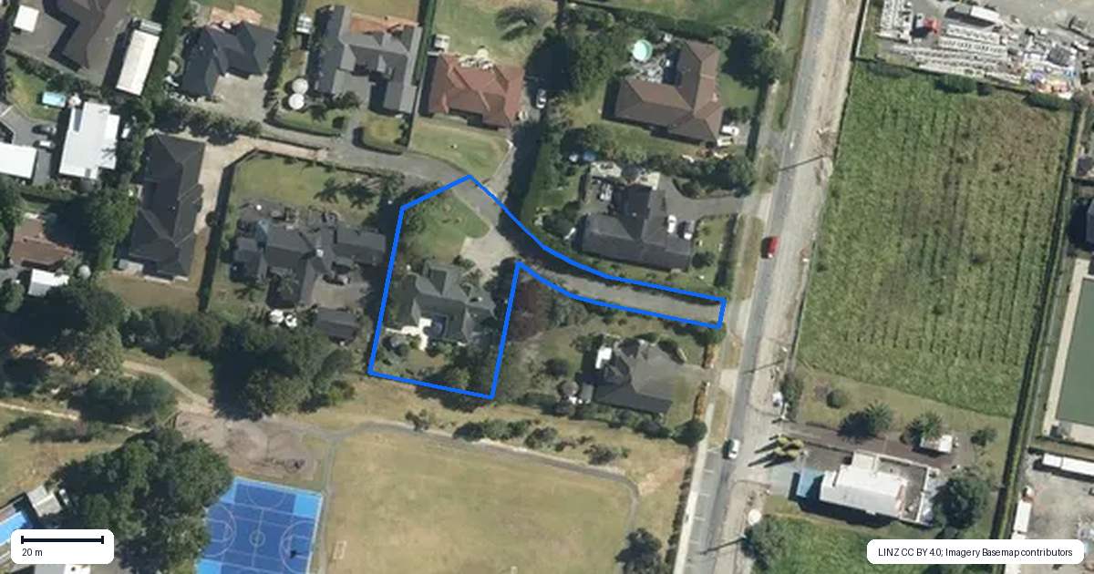 Property context map for 36 Station Road, Huapai, Kumeu