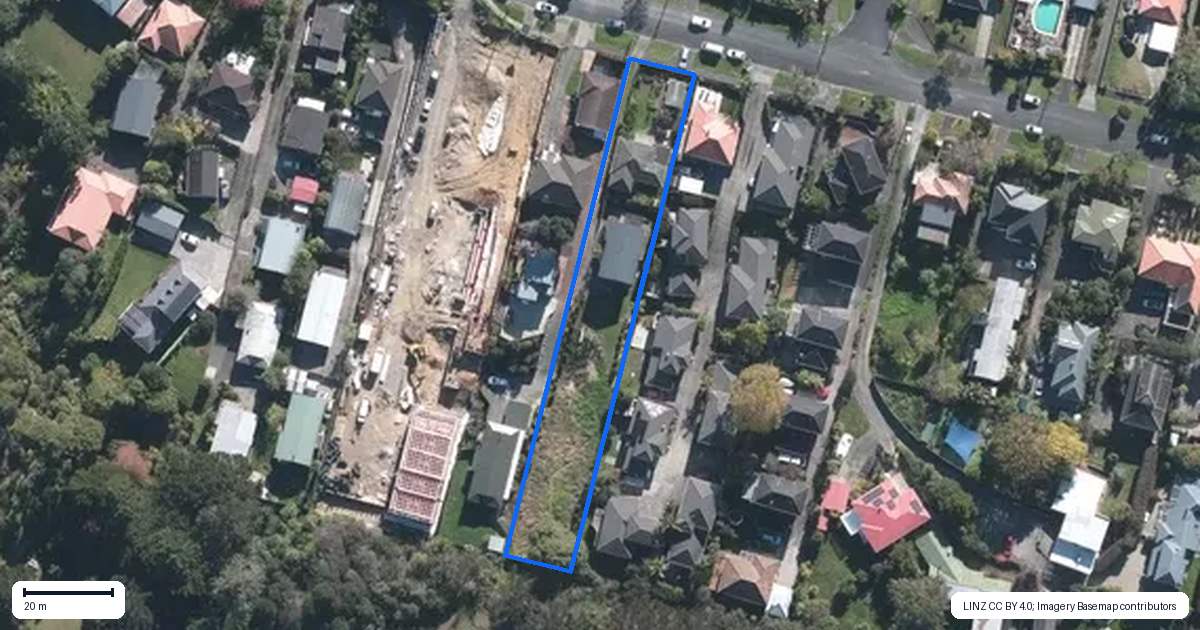 Property context map for 32A Fairlands Avenue, Waterview, Auckland