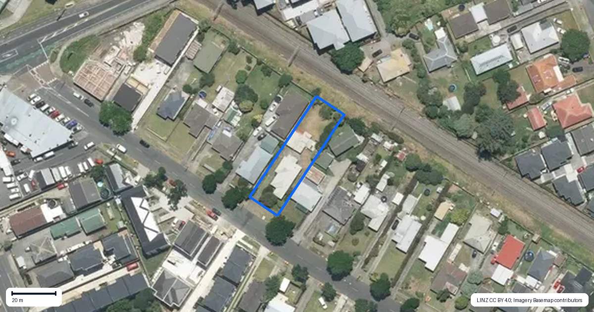 Property context map for 14 Gloucester Road, Manurewa, Auckland